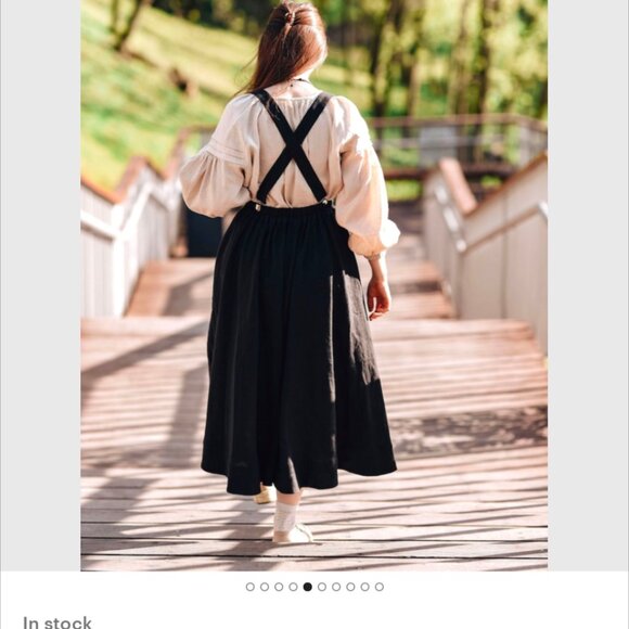 Full circle linen skirt with matching suspenders - Picture 5 of 10
